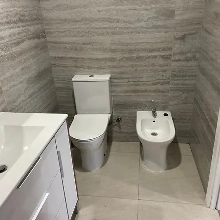 Cozy In Historic Downtown - Farm Views - Walk To