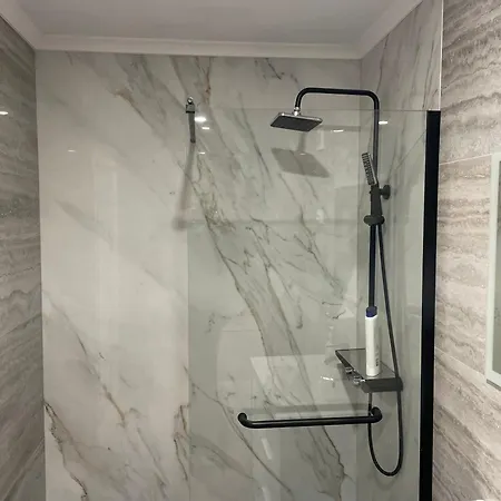 Cozy In Historic Downtown - Farm Views - Walk To