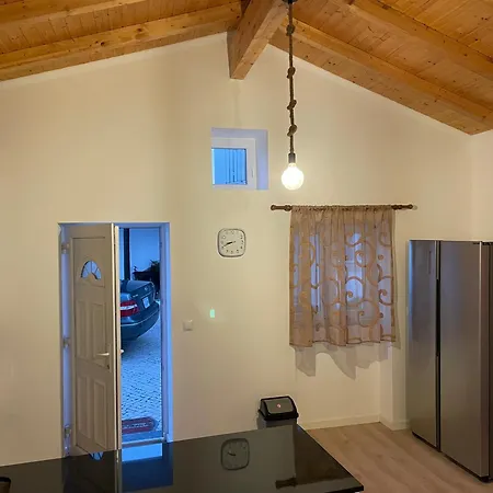 Cozy In Historic Downtown - Farm Views - Walk To 펜션