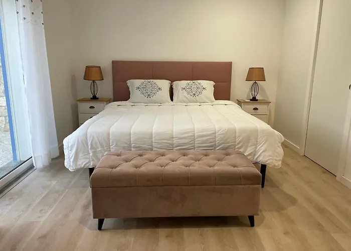 Cozy In Historic Downtown - Farm Views - Walk To בית נופש פוז דו ארליו