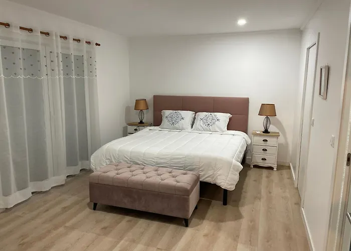 Cozy In Historic Downtown - Farm Views - Walk To