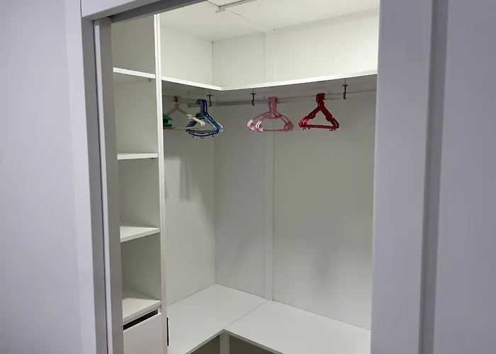 Cozy In Historic Downtown - Farm Views - Walk To בית נופש *